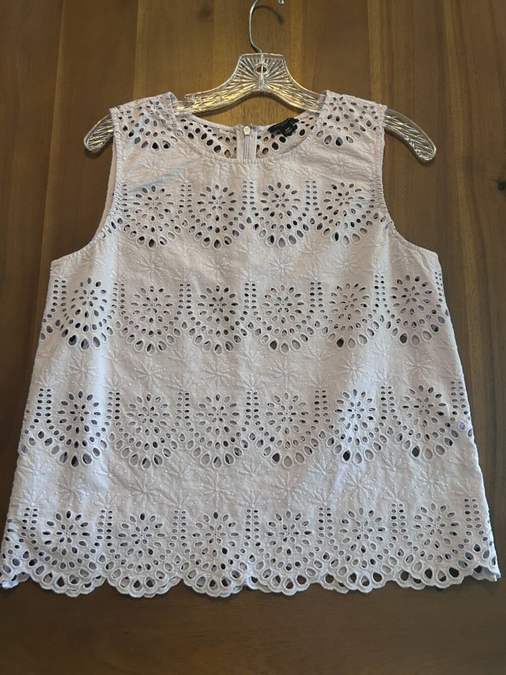 Ann Taylor Sleeveless Eyelet lavender/purple 100% cotton tank size Medium Petite